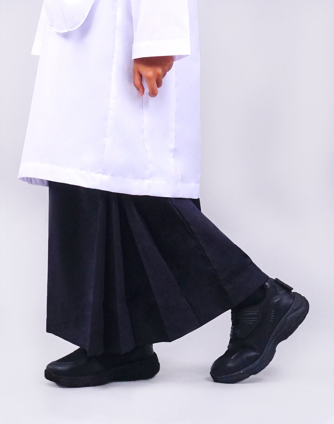 Canggih – Kain Sekolah Rendah Perempuan – Hitam CP024-LBLK image 0