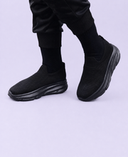 Kasut Sekolah Rendah Hitam – One-Step Sarung